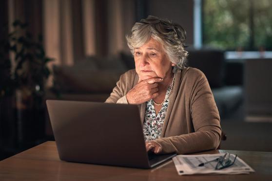 woman on laptop